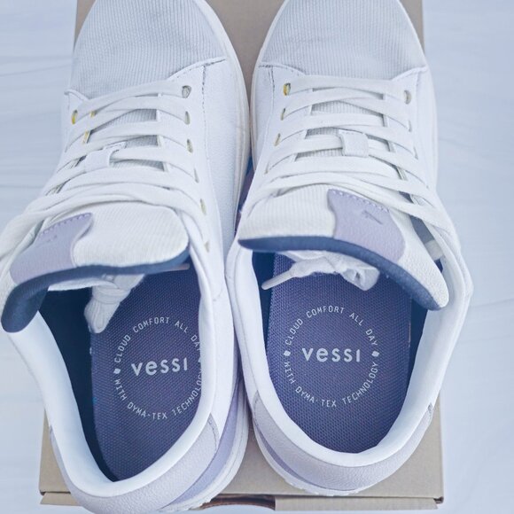 Like New - Vessi - 100% Waterproof Soho Sneaker - Size W05 - Picture 5 of 11